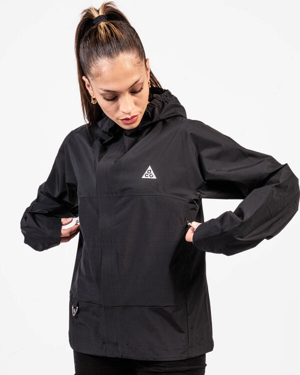 NIKE WMNS ACG CASCADE RAIN JACKET | DV9522-010 | AFEW STORE